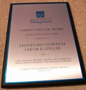 Dexter-Award-Plakette2013(small)